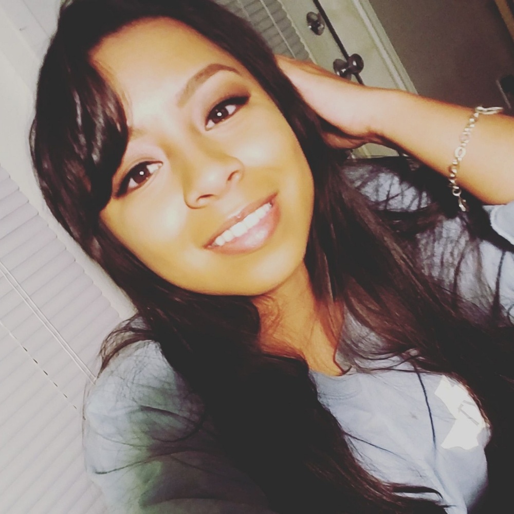 Meet your Posher, Sheena